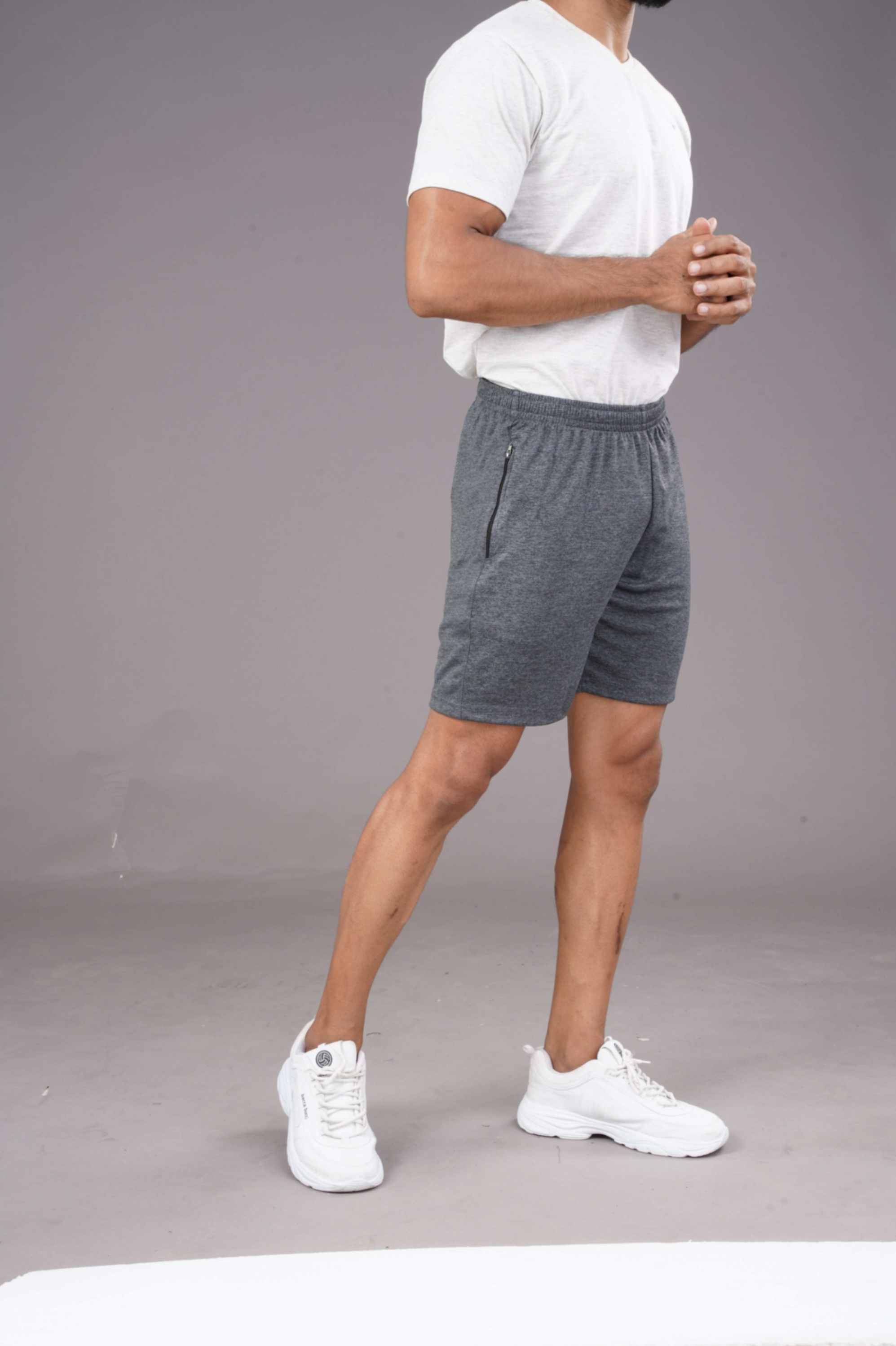 RUNNER SHORT - DARK GREY - Image 3