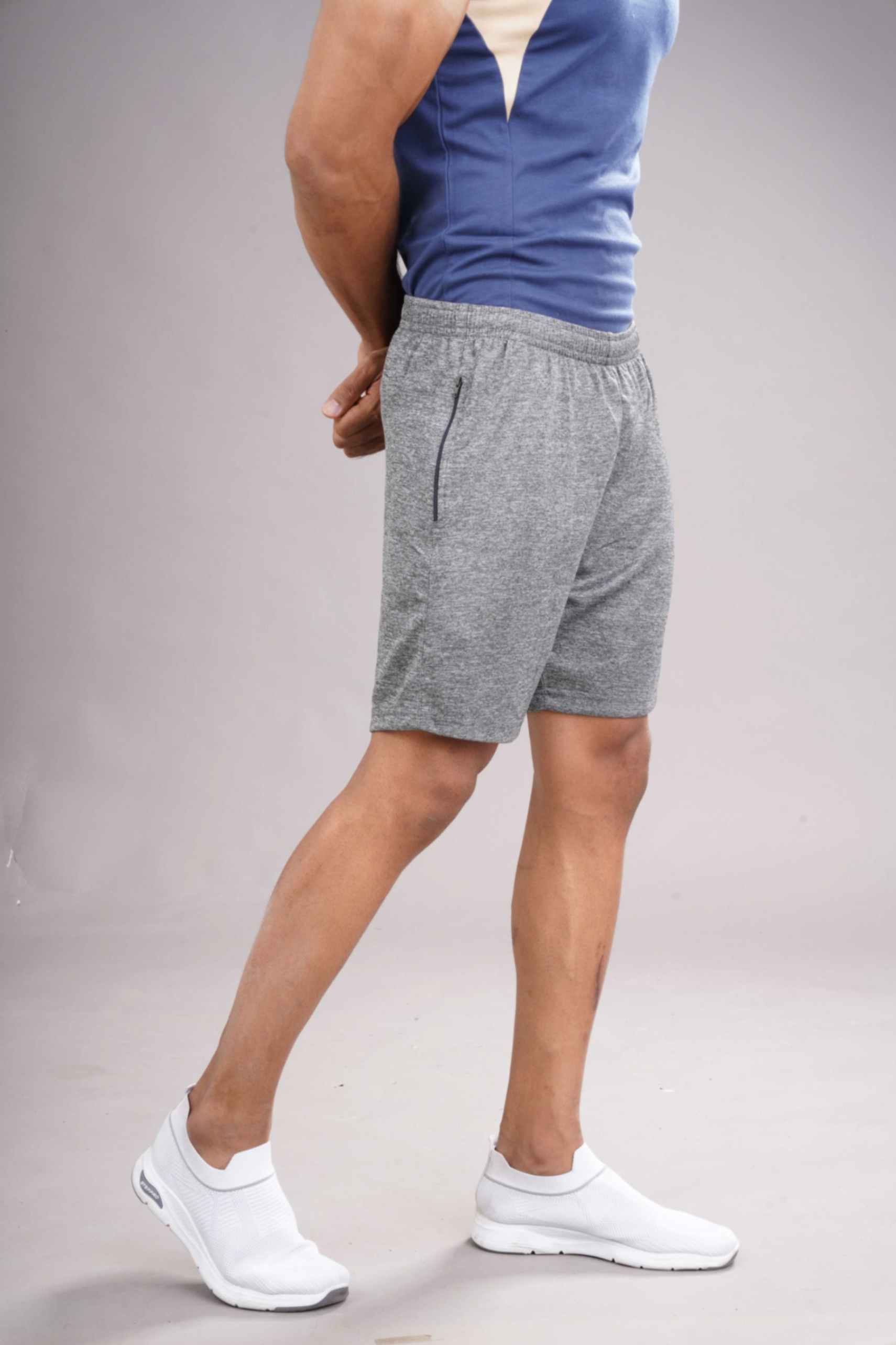 RUNNER SHORT - LIGHT GREY - Image 4
